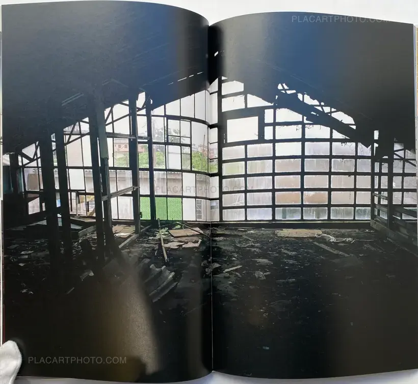Paul Seawright – INVISIBLE CITIES