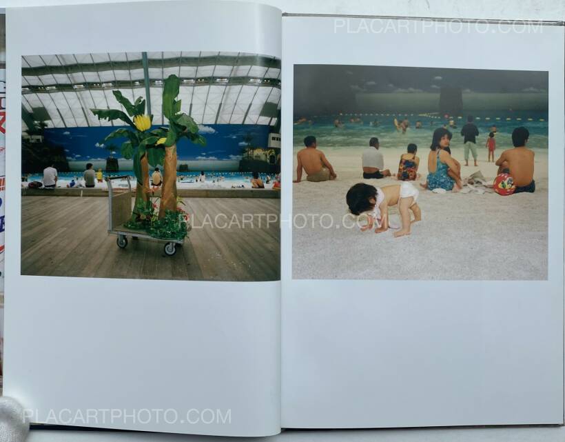 Martin Parr: JAPAN, Super Labo , 2011 | Bookshop Le Plac'Art