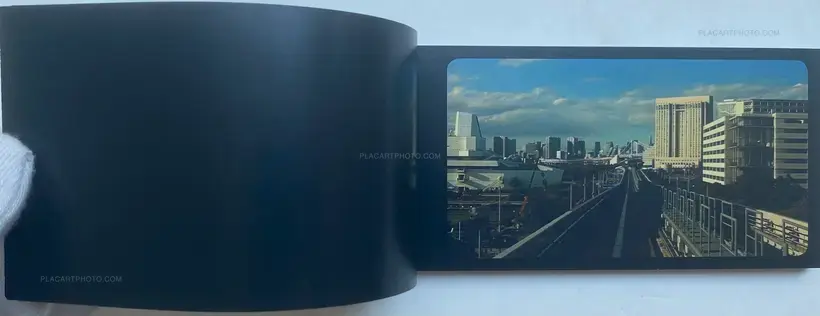 Amélie Ravalec – YURIKAMOME - A flip book by Amélie Ravalec