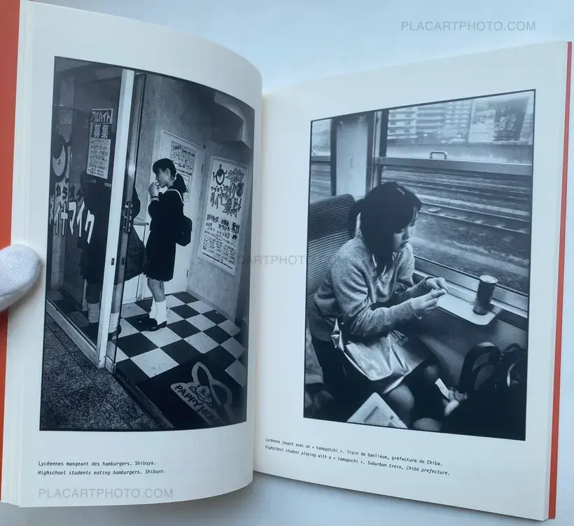 Romain Slocombe – Tokyo un monde flottant (NUMBERED WITH A SIGNED PRINT)