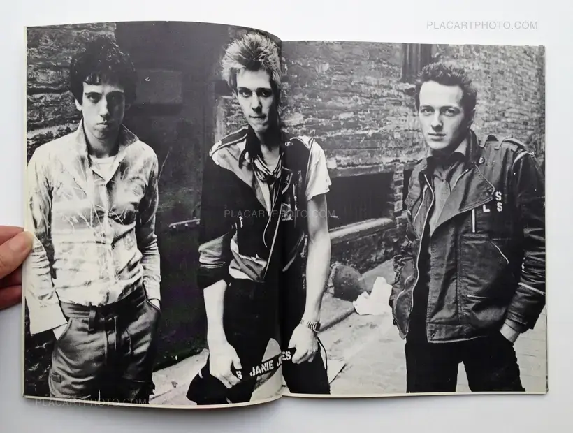 Collective – The Clash by Miles