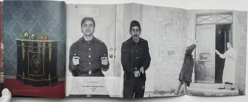 Roberto Aguirrezabala – Hidden Book (SIGNED AND NUMBERED, edt of 45)