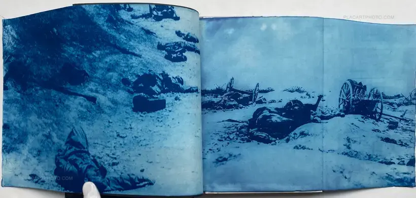 Roberto Aguirrezabala – Hidden Book (SIGNED AND NUMBERED, edt of 45)