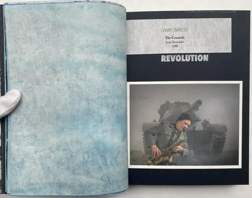 Roberto Aguirrezabala – Hidden Book (SIGNED AND NUMBERED, edt of 45)