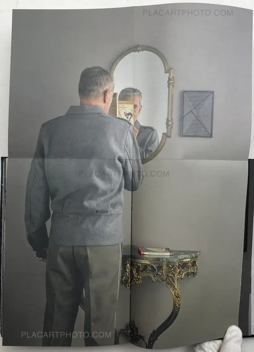 Roberto Aguirrezabala – Hidden Book (SIGNED AND NUMBERED, edt of 45)