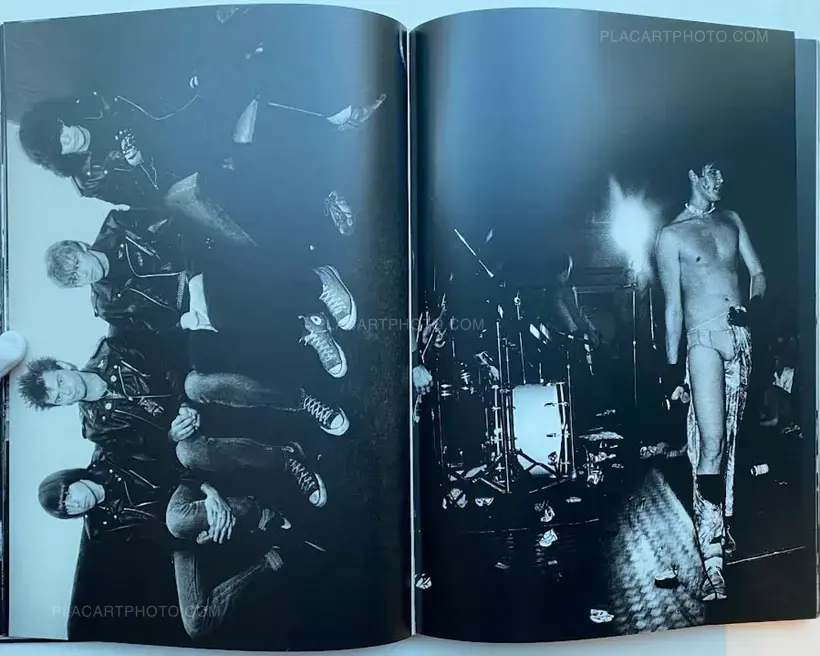 Stanley Greene – THE WESTERN FRONT