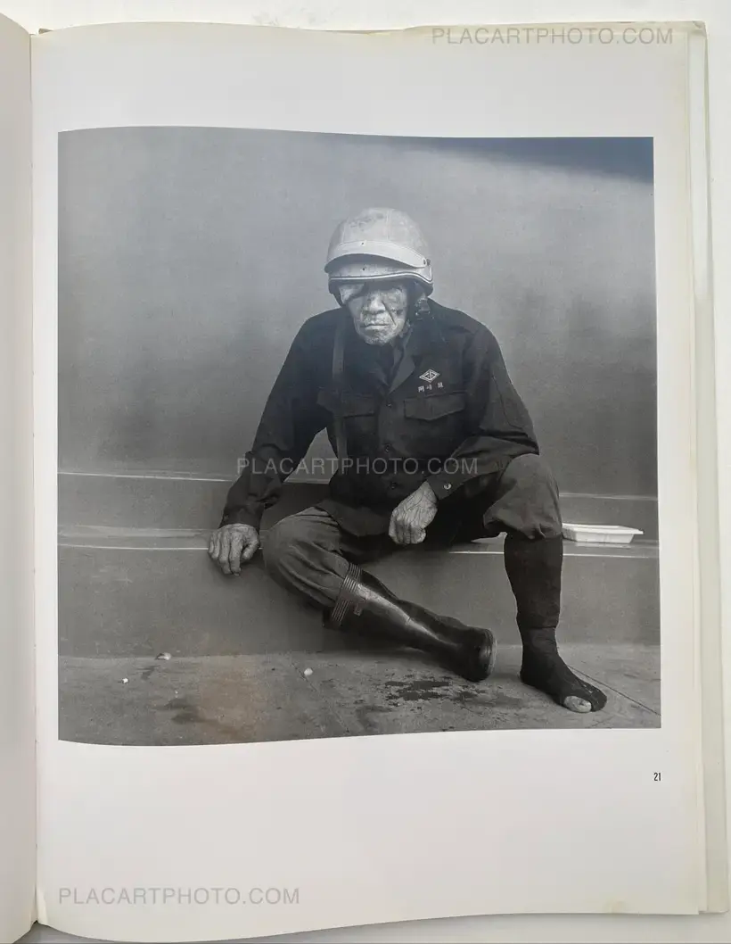 Hiroh Kikai – ECCE HOMO TOKYO ASAKUSA PORTRAITS OF KINGS