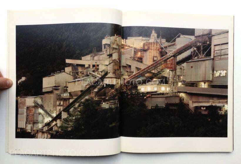 Naoya Hatakeyama – Lime Works