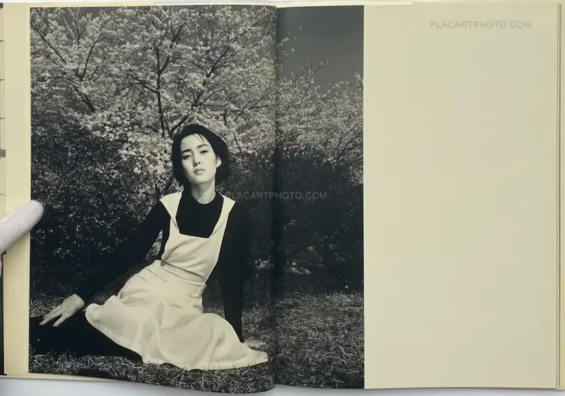 Kishin Shinoyama – water fruit (with obi)
