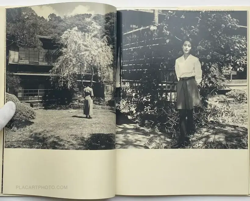 Kishin Shinoyama – water fruit (with obi)