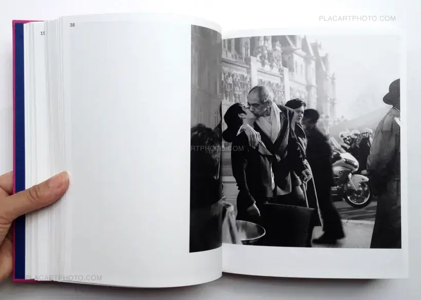 Catherine Balet & Ricardo Martinez Paz – Looking for the Masters in Ricardo’s Golden Shoes (Signed copy)