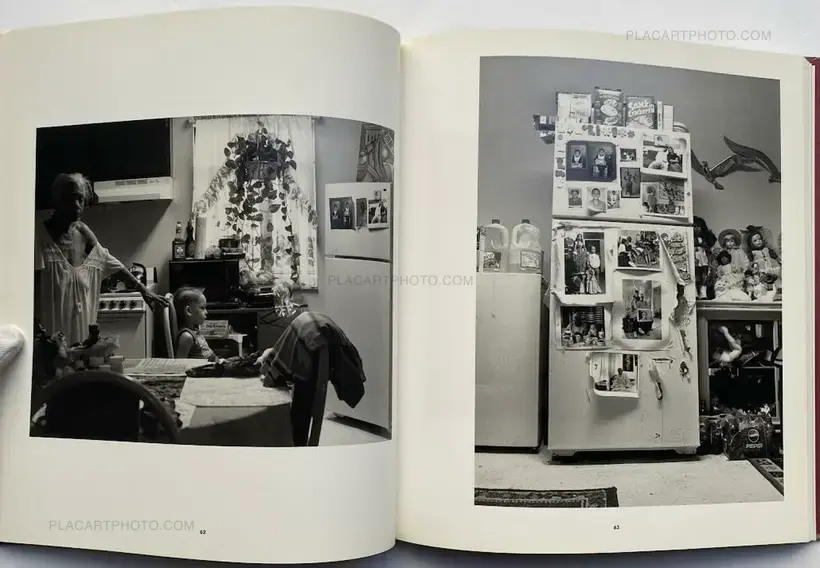 LaToya Ruby Frazier – THE NOTION OF FAMILY (First edition)