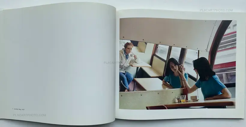 Hannah Starkey – HANNAH STARKEY PHOTOGRAPHS 1997-2007