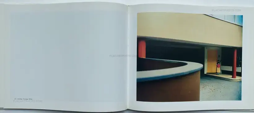 Hannah Starkey – HANNAH STARKEY PHOTOGRAPHS 1997-2007