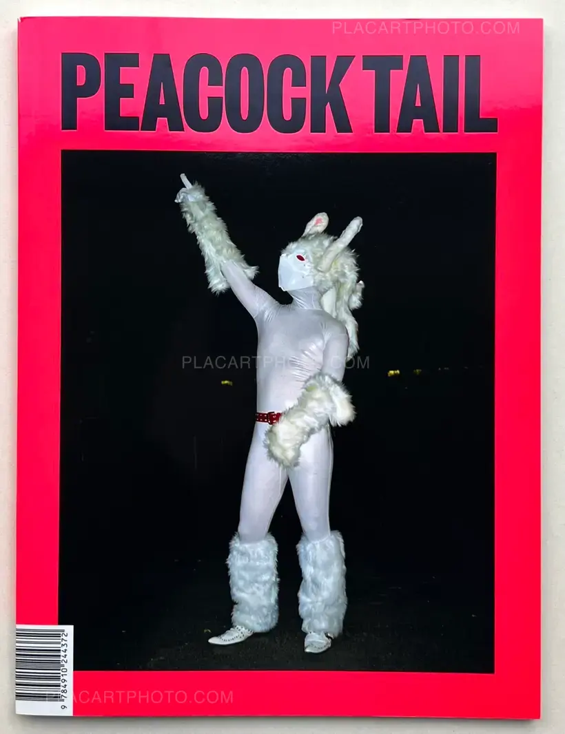 Pawel Jaszczuk – Peacock Tail
