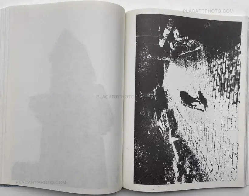 Christopher Wool – ABSENT WITHOUT LEAVE