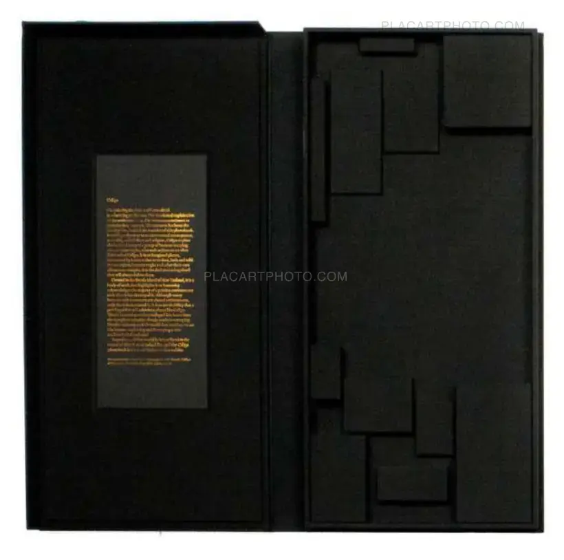 Gareth Phillips – Caligo. A photo sculpture book (EDT OF 20)