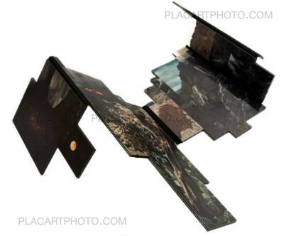 Gareth Phillips,Caligo. A photo sculpture book (EDT OF 20)