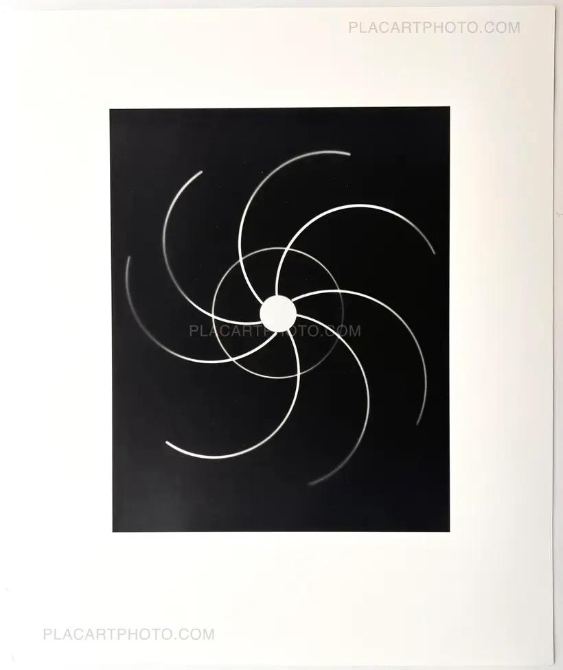 Renata Liszi – Liszi Arles Photogram Box 2025 (EDT of 8)