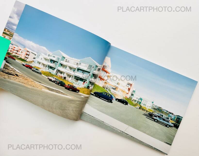 Takashi Homma: Hyper Ballad: Icelandic Suburban Landscapes, Switch