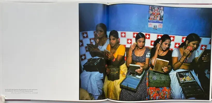 Mary Ellen Mark – FALKLAND ROAD PROSTITUTES OF BOMBAY