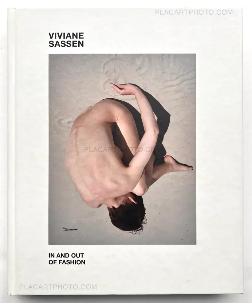 Viviane Sassen – IN AND OUT OF FASHION