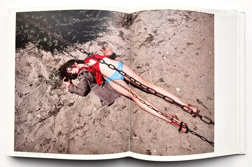Viviane Sassen – IN AND OUT OF FASHION
