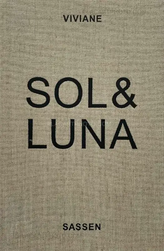 Viviane Sassen, Sol & Luna (FIRST EDT), Libraryman, 2009 | Le Plac Viviane Sassen, Sol & Luna (FIRST EDT), Libraryman, 2009 | Le Plac