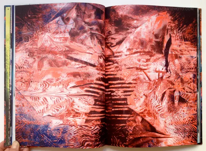 Maya Rochat – A plastic tool