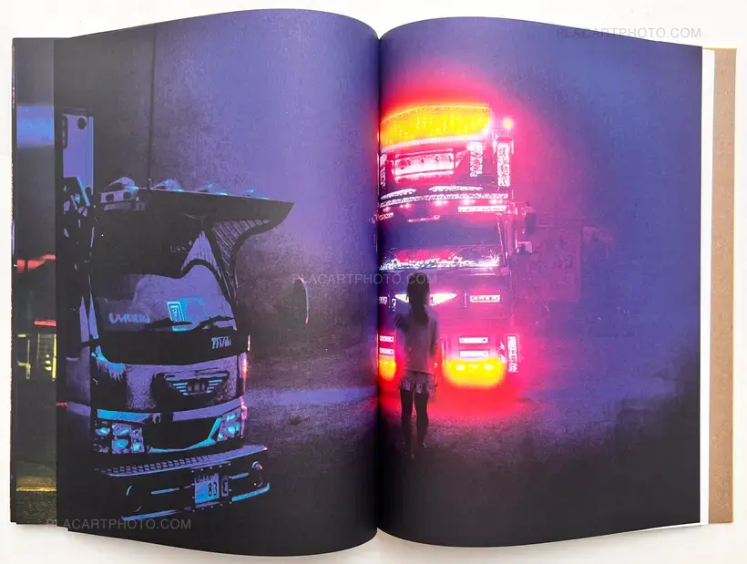 Julie Glassberg – Dekotora (Signed)