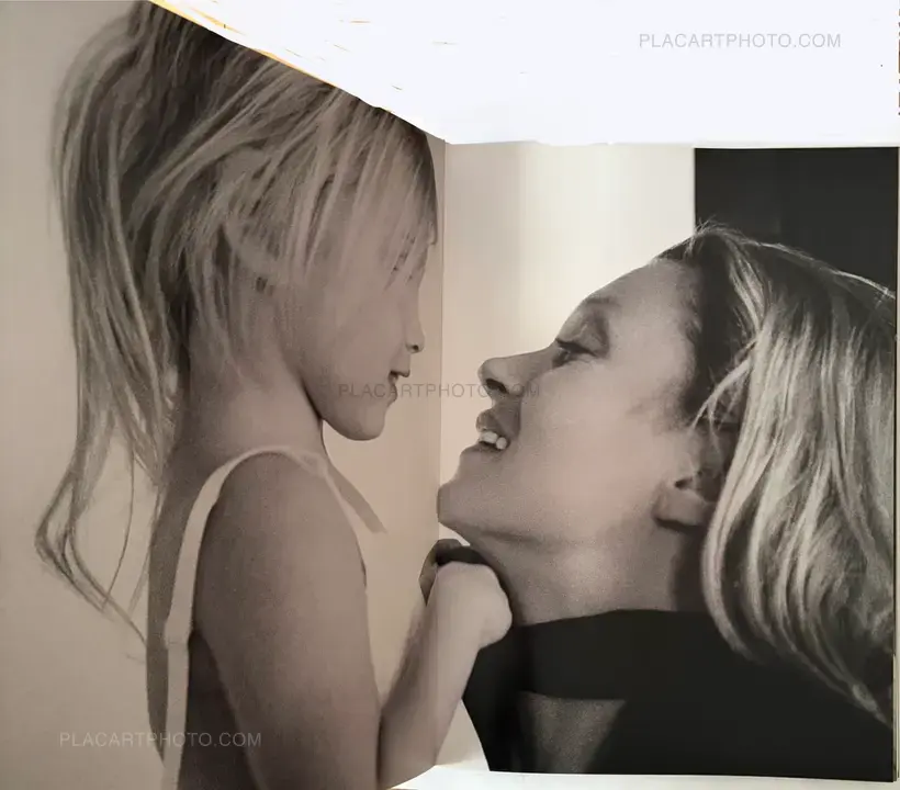 Mario Testino – KATE MOSS (COLLECTOR'S EDITION) (SIGNED)