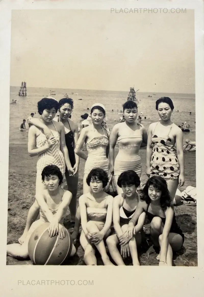 A panoramic view of Japan through vernacular photography from 1920 to 1980.