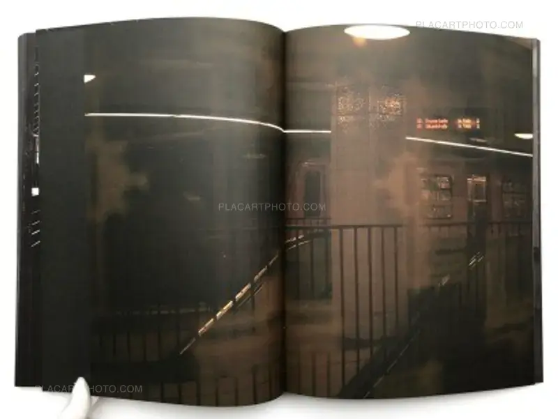 BOOK LAUNCH : DEEPER SHADES # 05 : BERLIN - ANDREAS H. BITESNICH