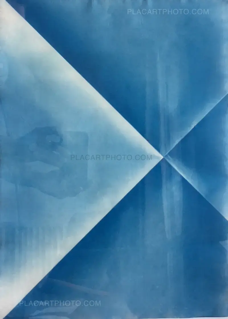 Sandrine Marc
Plis, cyanotype, 2018
25x35cm
Epreuve unique